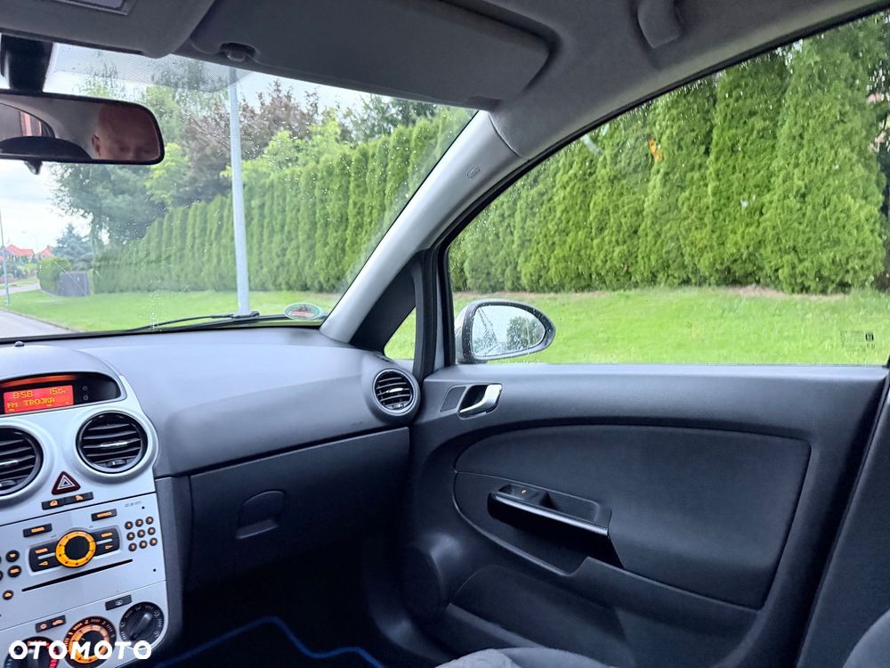 Opel Corsa - 8