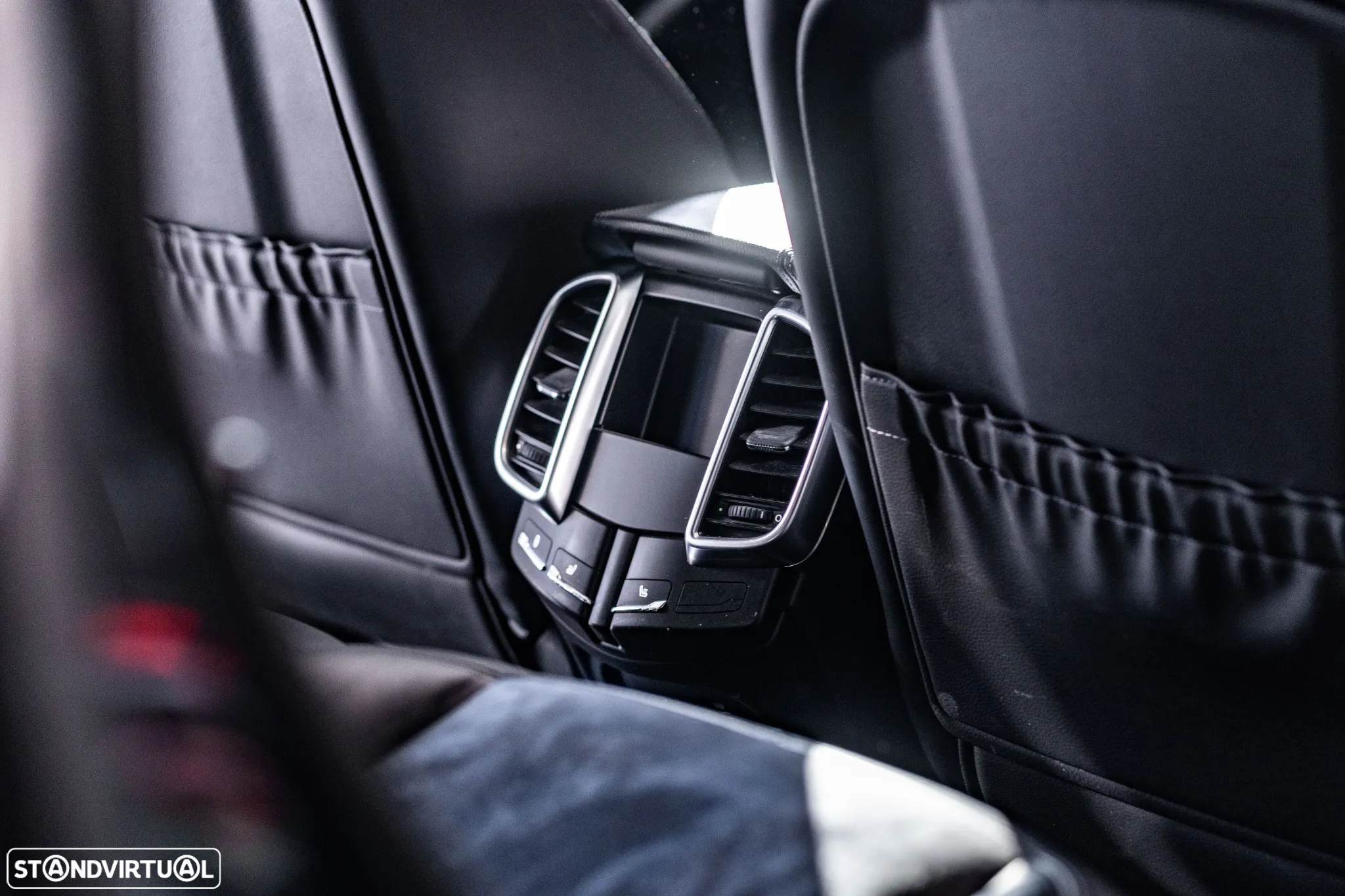 Porsche Cayenne S E-Hybrid Platinum Edition - 27