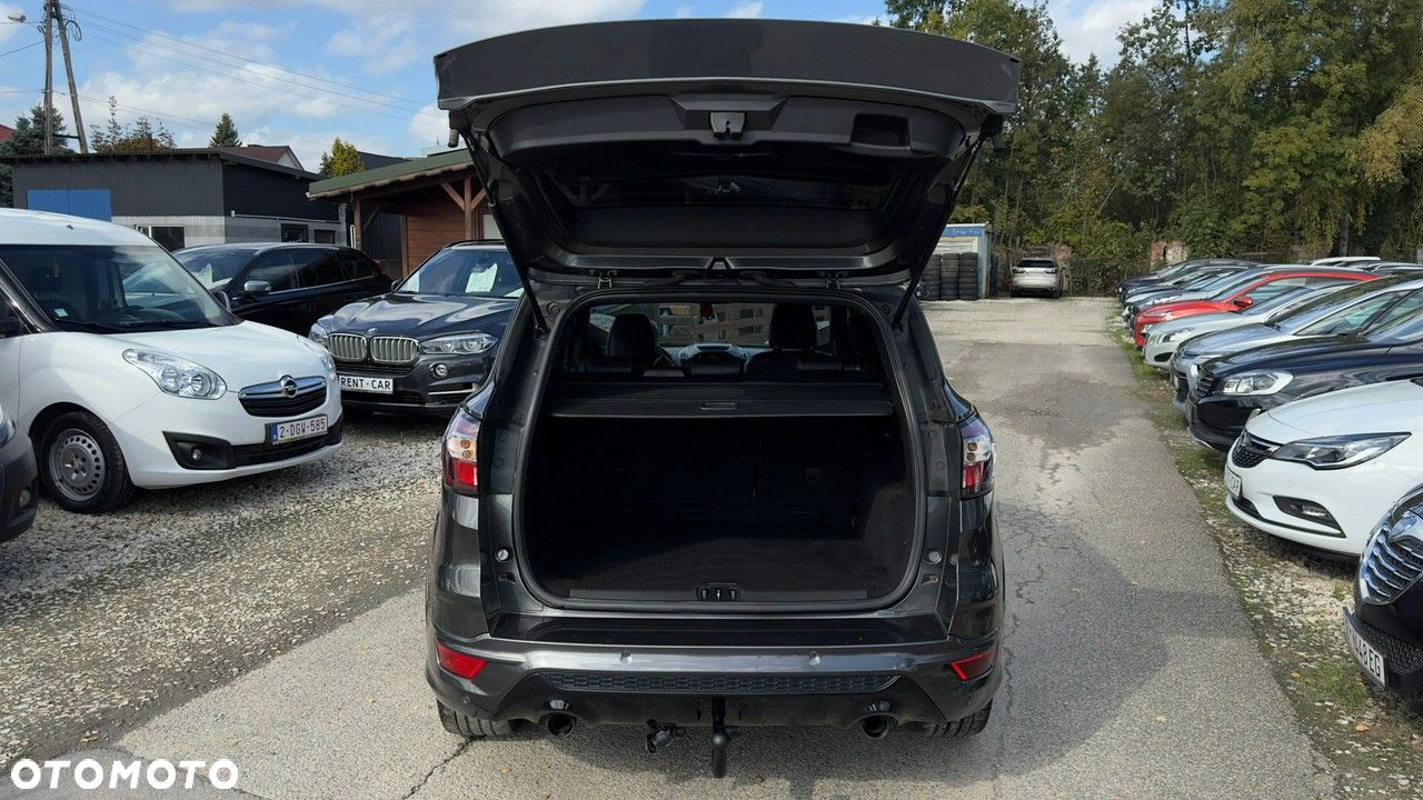 Ford Kuga - 38