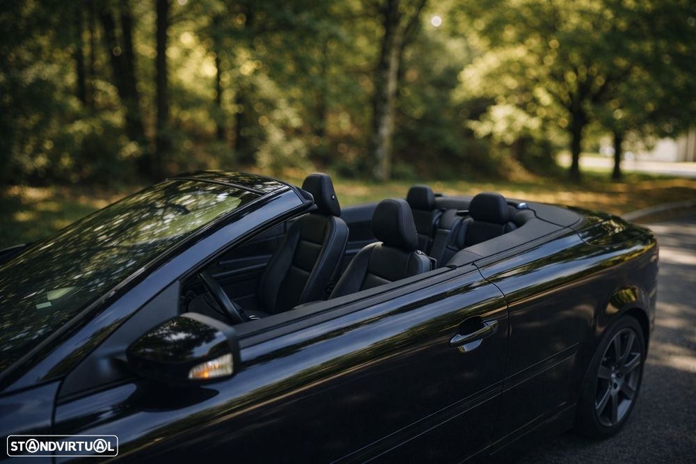 Volvo C70 2.4 D5 Summum Geartronic - 4