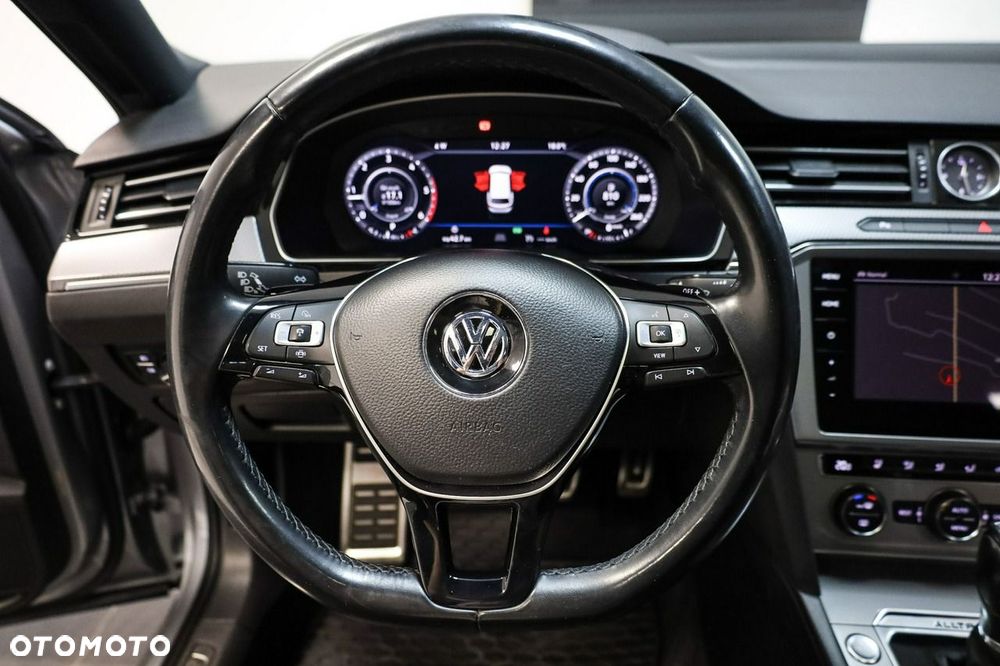 Volkswagen Passat - 18