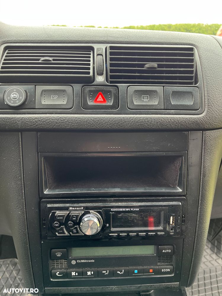 Volkswagen Golf - 14