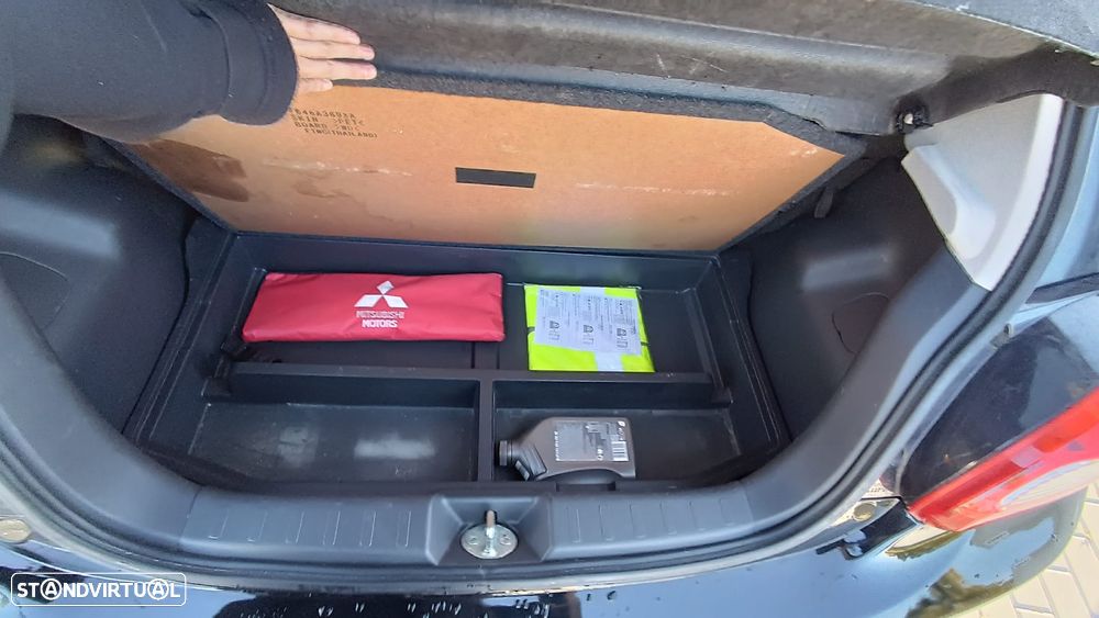 Mitsubishi Space Star 1.2 Intense Connect Edition - 10