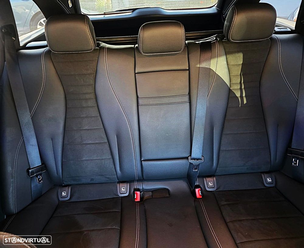 Mercedes-Benz E 300 de AMG Line 4Matic - 12