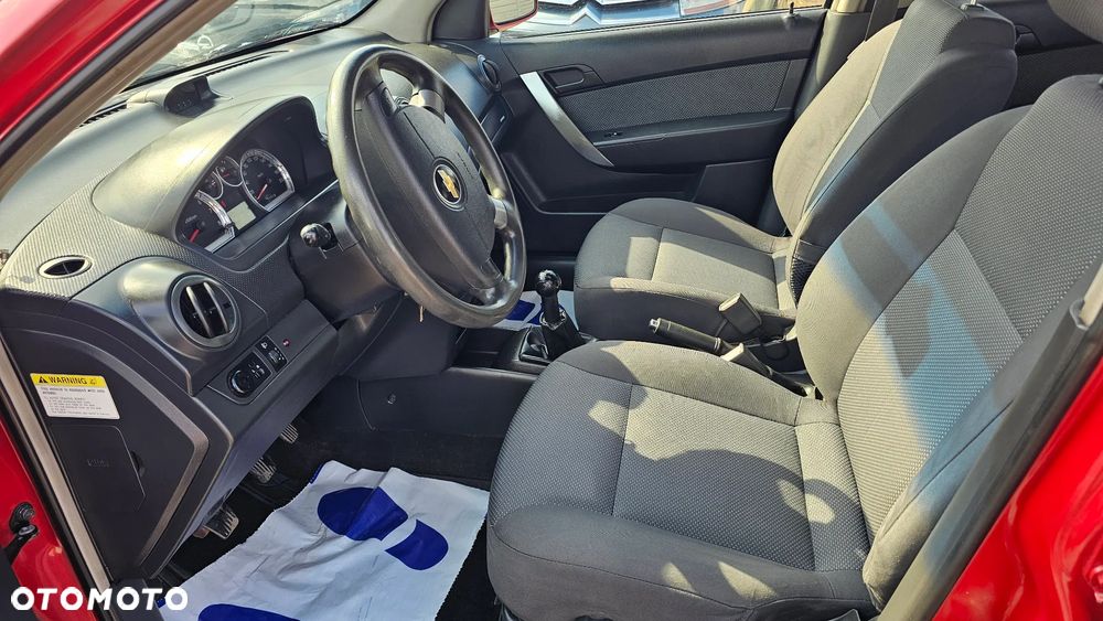 Chevrolet Aveo 1.2 Premium - 12