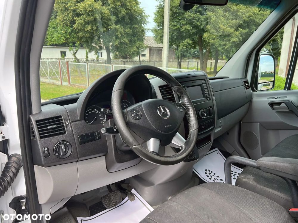 Mercedes-Benz Sprinter W906 - 28