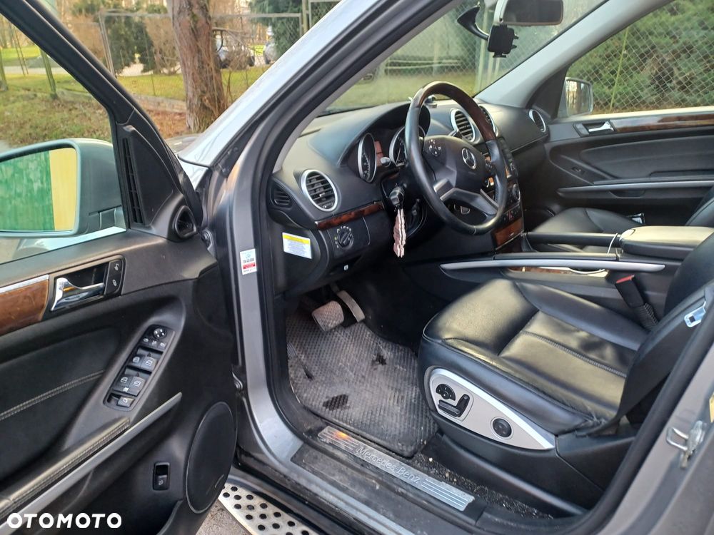 Mercedes-Benz GL 450 4Matic 7G-TRONIC Grand Edition - 10
