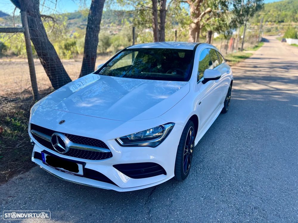Mercedes-Benz CLA 250 e Shooting Brake AMG Line - 3