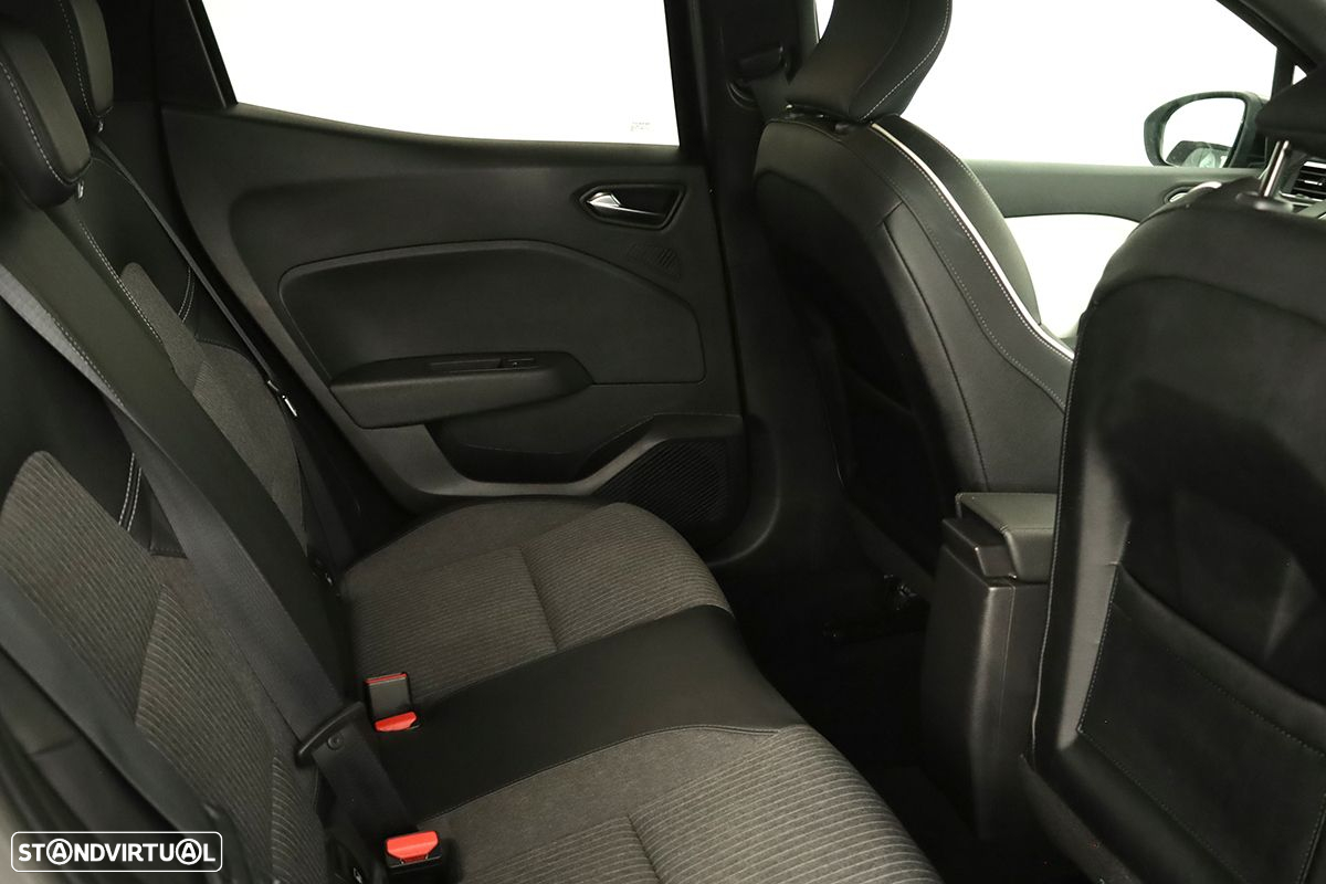 Renault Clio 1.0 TCe Techno Bi-Fuel - 24