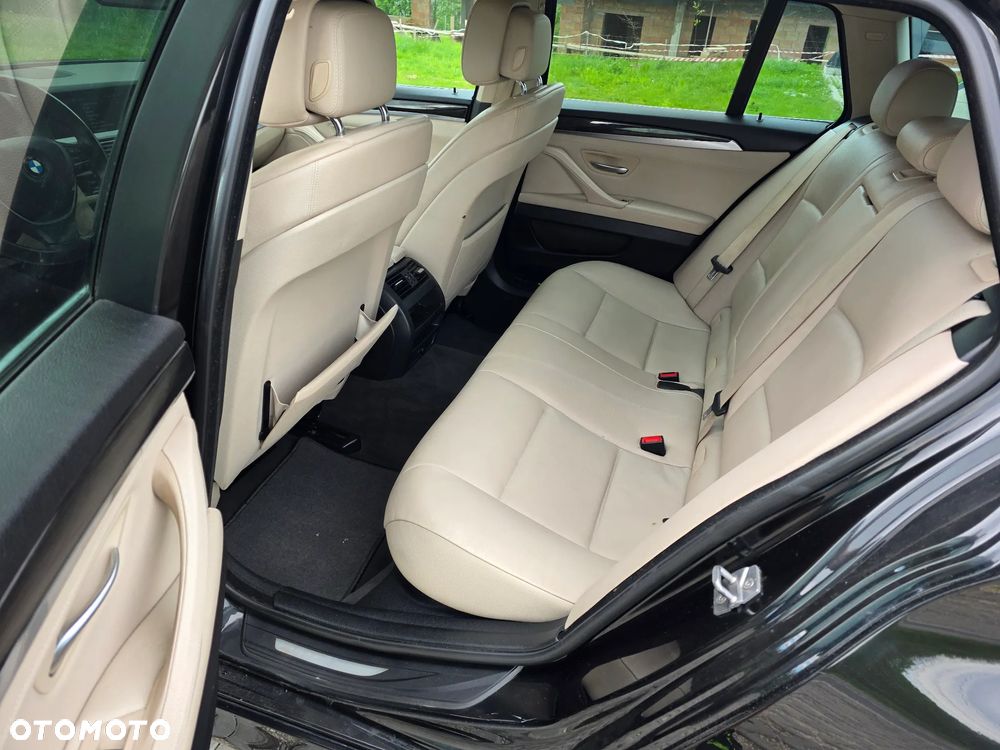 BMW Seria 5 520d Modern Line - 12