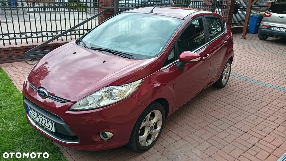 Ford Fiesta 1.4 Champions Edition - 1
