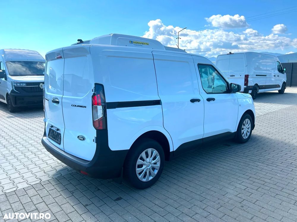 Ford COURIER - 10