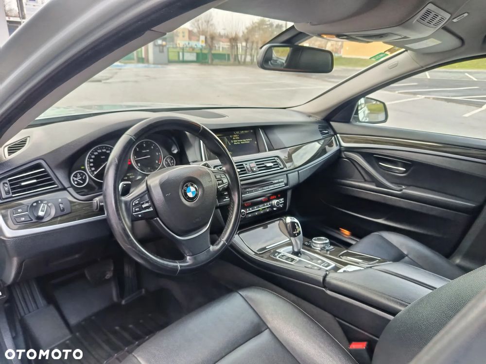 BMW Seria 5 520d xDrive Luxury Line - 14