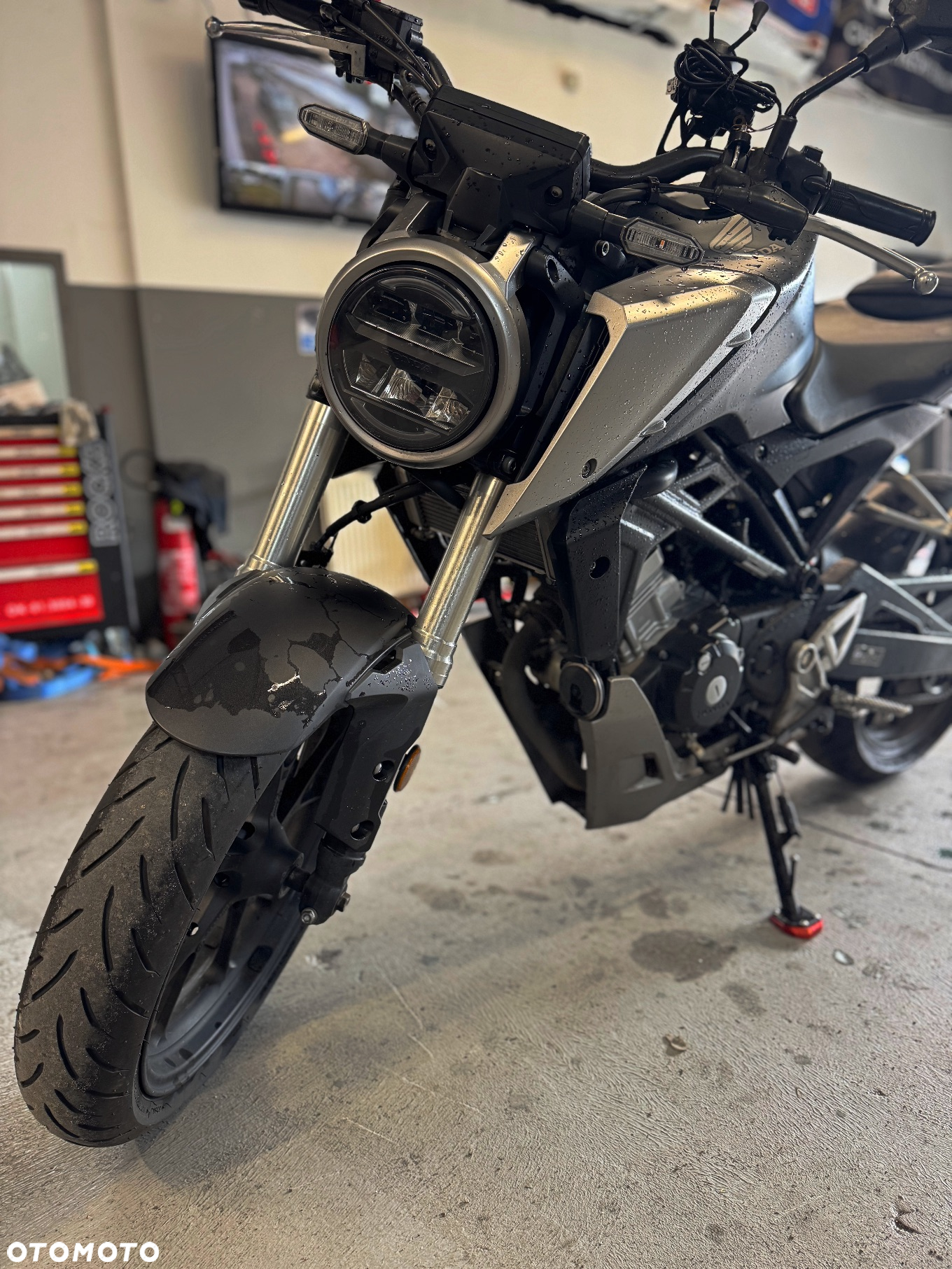 Honda CB - 2