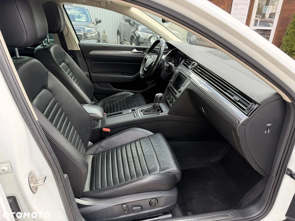 Volkswagen Passat - 10