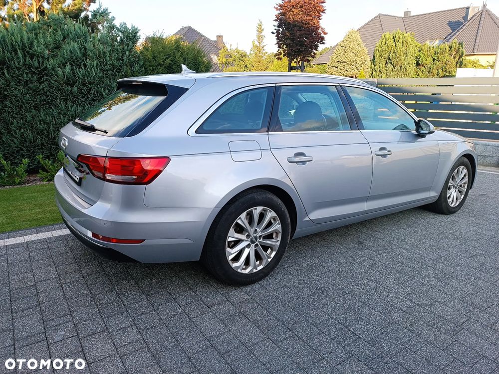 Audi A4 - 4