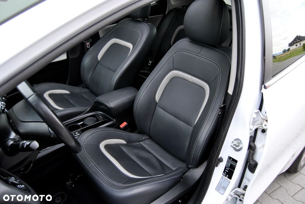 Kia Ceed 1.6 GDI Spirit - 18