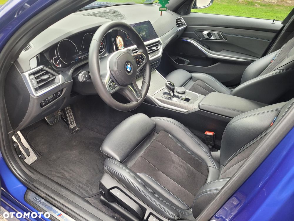 BMW Seria 3 320d xDrive M Sport Shadow sport - 21