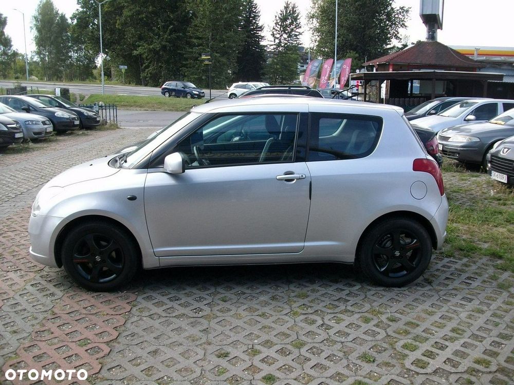 Suzuki Swift - 8