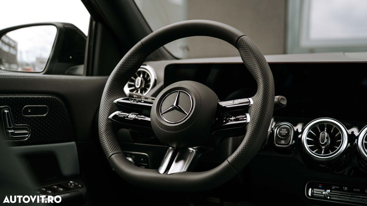 Mercedes-Benz GLA - 12