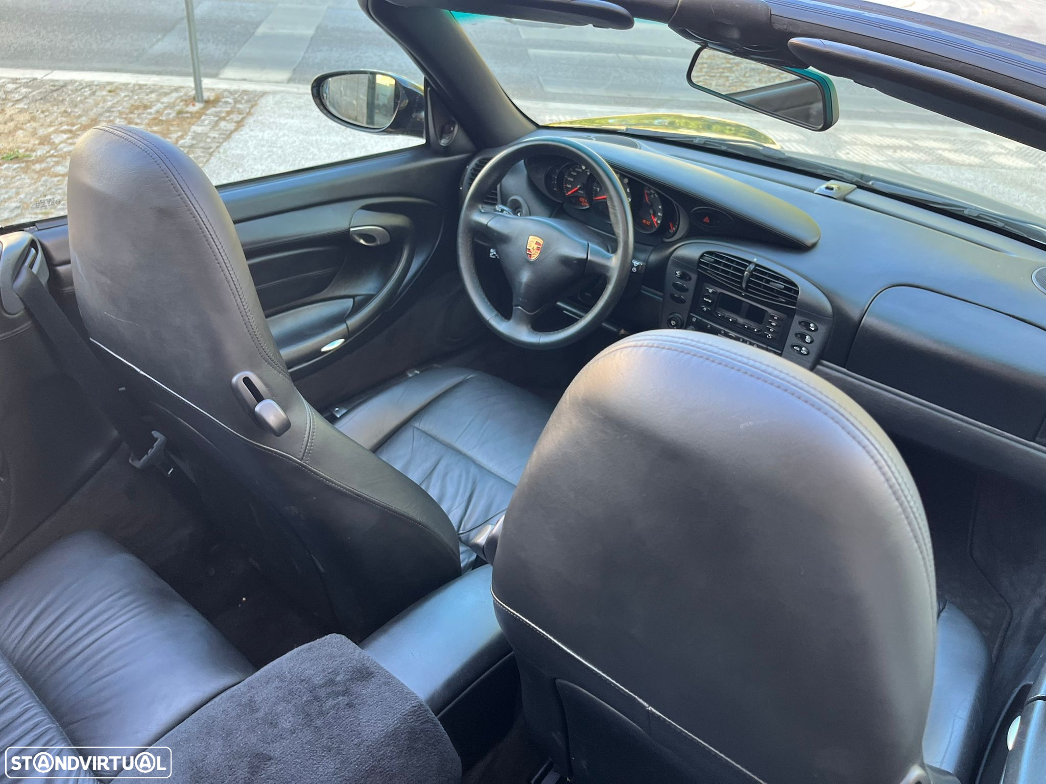 Porsche 911 (996) Carrera Cabrio - 23