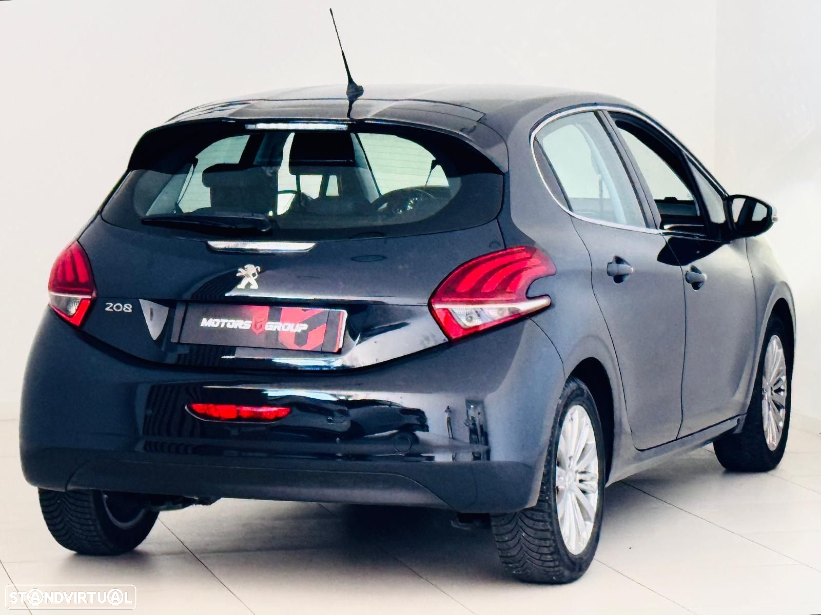 Peugeot 208 1.2 PureTech Allure - 13