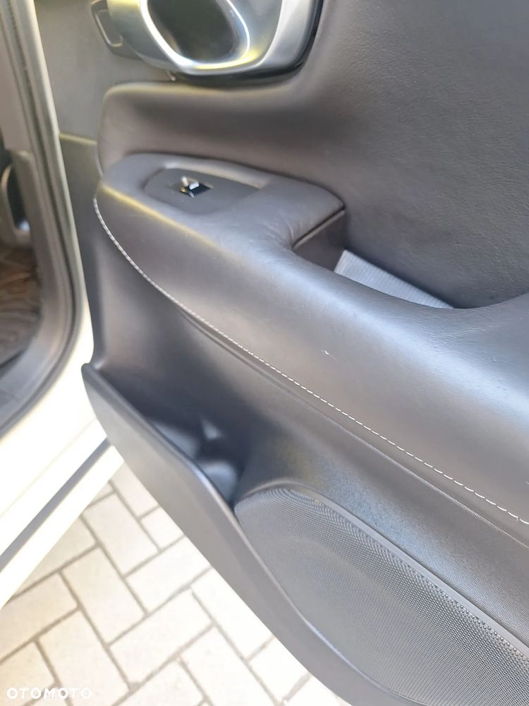 Volvo XC 90 D5 AWD Geartronic Inscription - 24