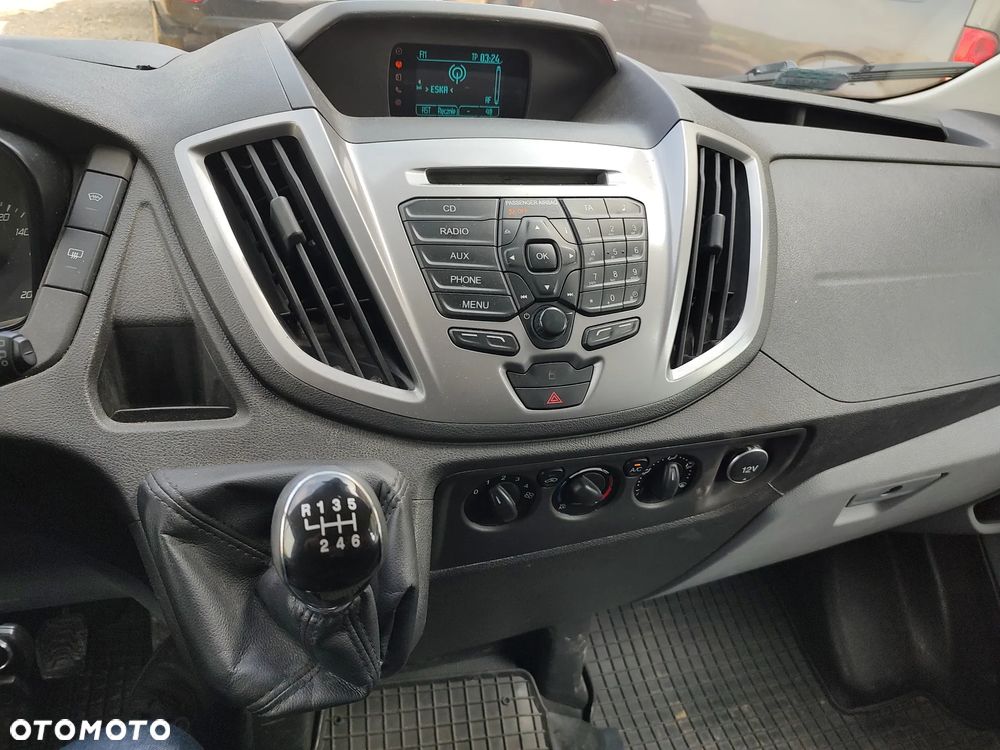 Ford transit - 12