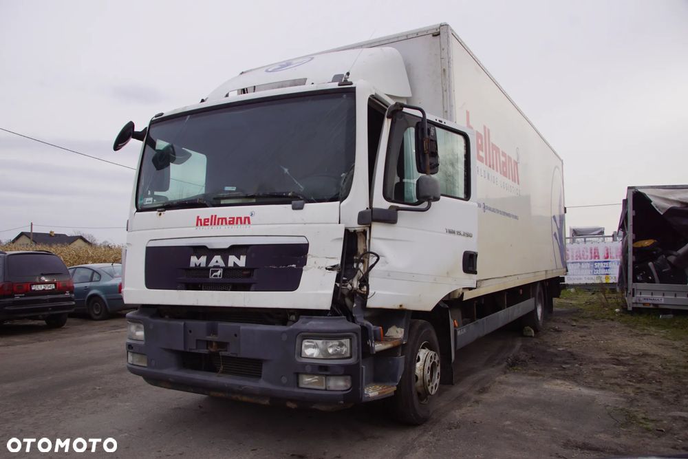 Auto na części - MAN TGM 15.250 6.9 250 KM D0836 LFL60 ZF 12AS1210TO 2009R Silnik Skrzynia Drzwi Zderzak Lusterko Lampa Osłona Owiewka Winda Deska Kokpit Sterownik Moduł Czujnik Licznik Kierownica Panel - 3