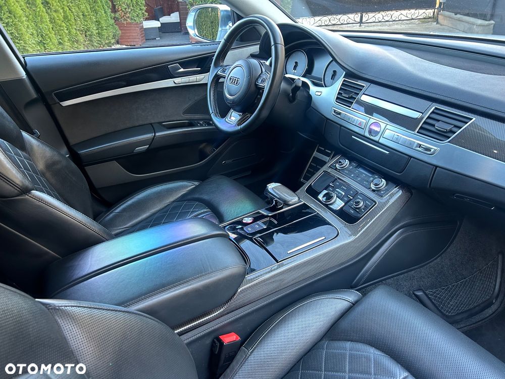 Audi S8 Plus 4.0 TFSI Quattro - 25
