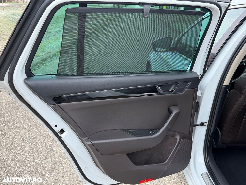 Skoda Superb 2.0 TDI DSG 4X4 Laurin & Klement - 15