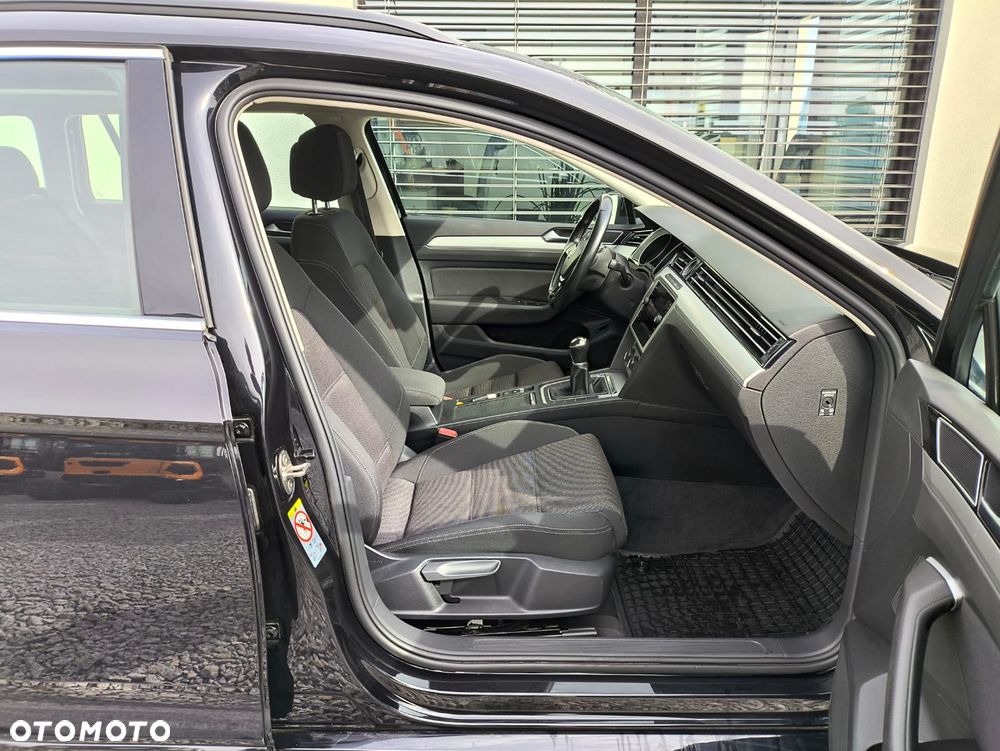 Volkswagen Passat 1.6 TDI (BlueMotion Technology) Comfortline - 18