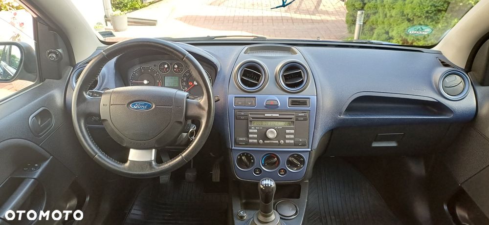 Ford Fiesta - 7