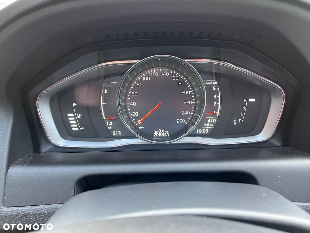 Volvo XC 60 D4 AWD Summum - 11