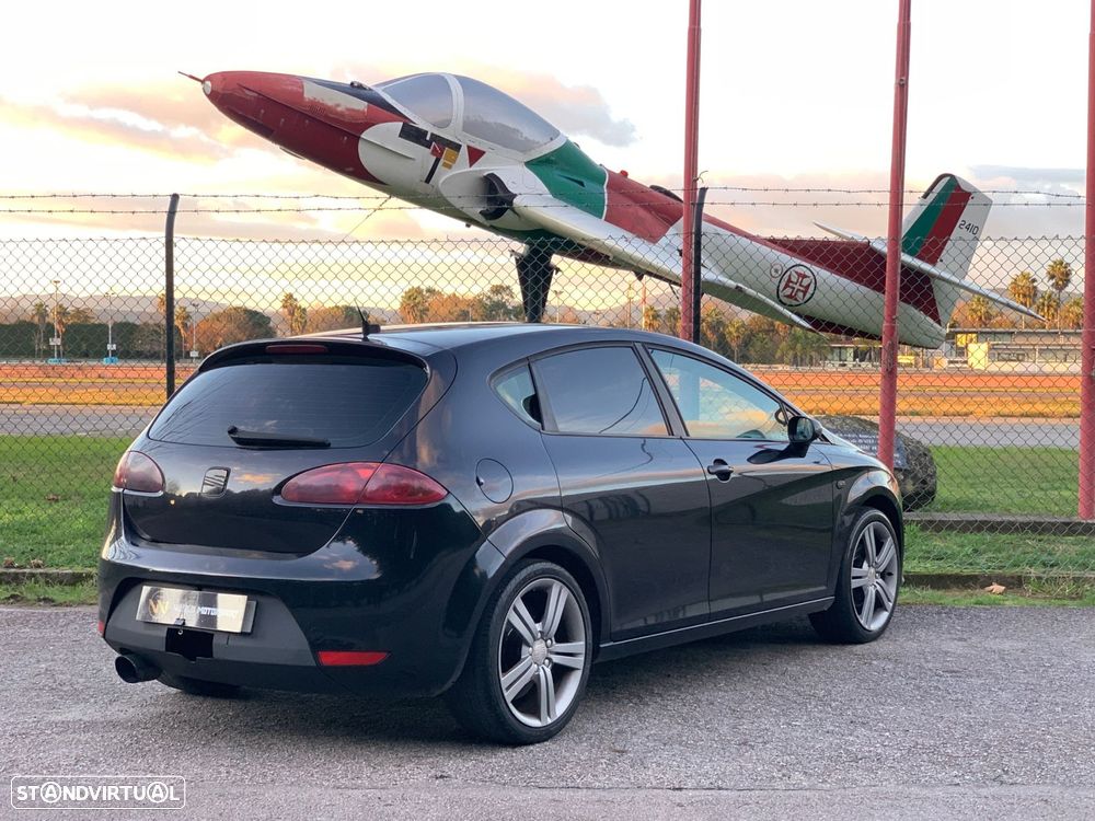 SEAT Leon 2.0 TDI FR DPF - 25