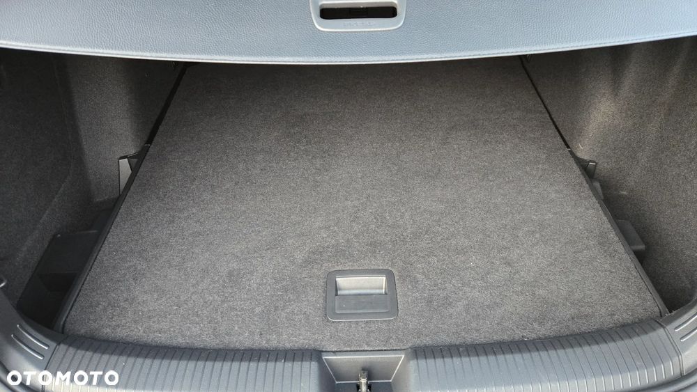 Volkswagen Golf - 27