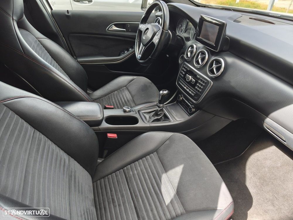 Mercedes-Benz A 180 CDI BlueEFFICIENCY - 13