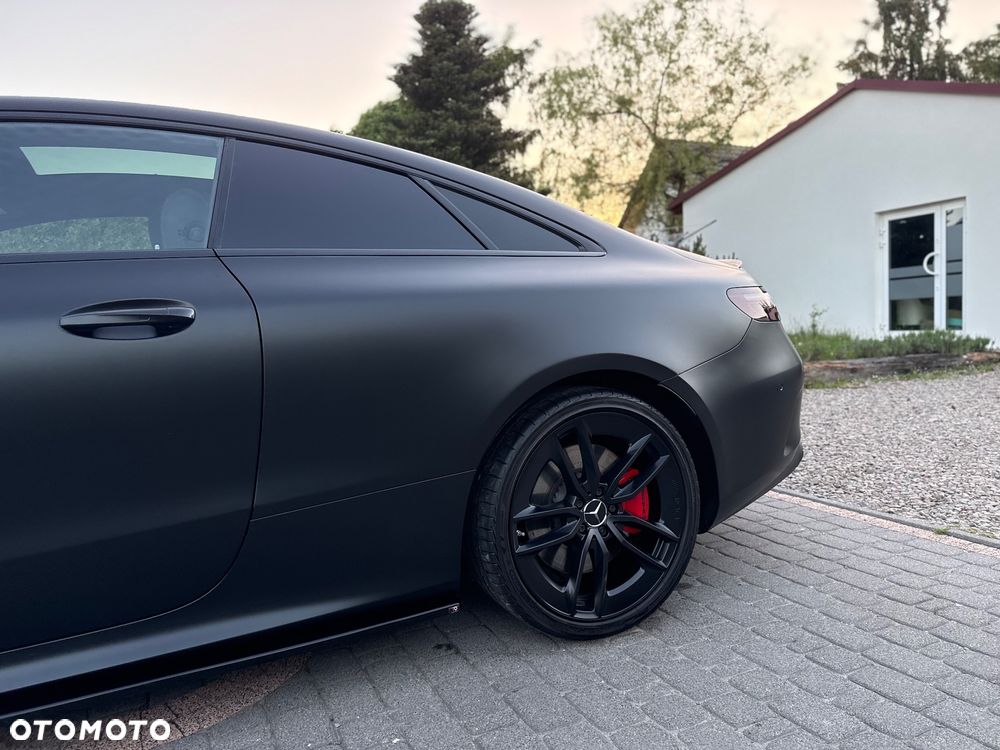 Mercedes-Benz Klasa E AMG 53 4Matic AMG Speedshift 9G-TRONIC - 29