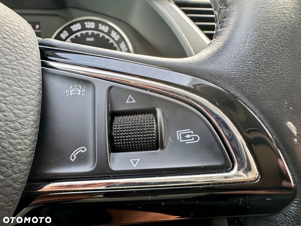 Skoda Superb 2.0 TDI Style DSG - 20