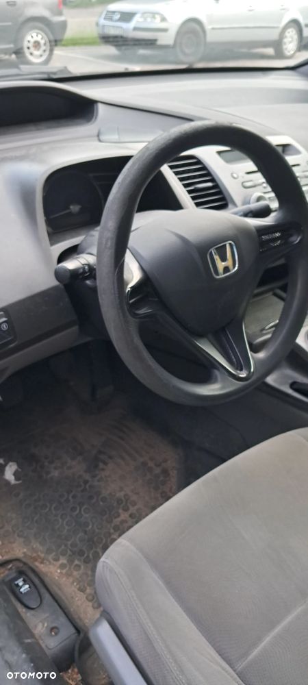 Honda Civic 1.8 Comfort - 8