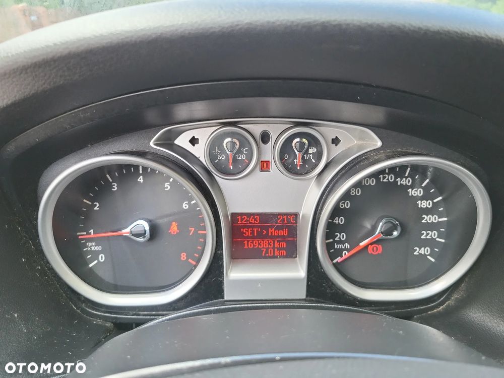 Ford Focus 2.0 16V Style+ - 31