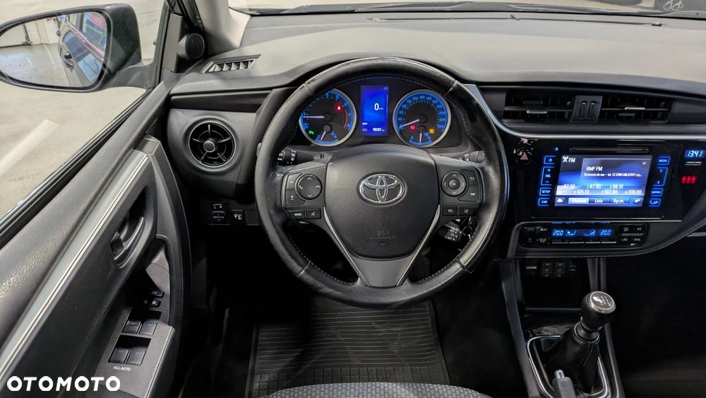 Toyota Corolla 1.6 Comfort - 13