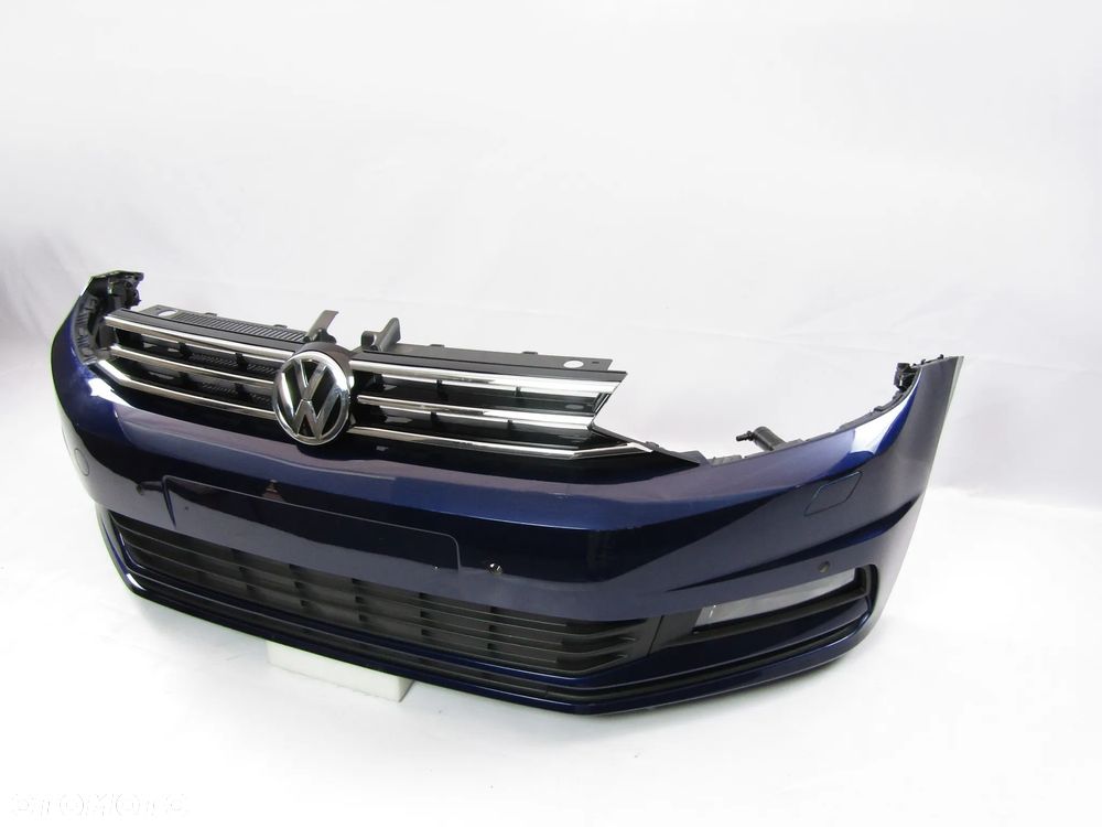 Zderzak przedni VW Touran 15 - 24 Sprysk. / Pdc-4 Lakier LC5B - 10