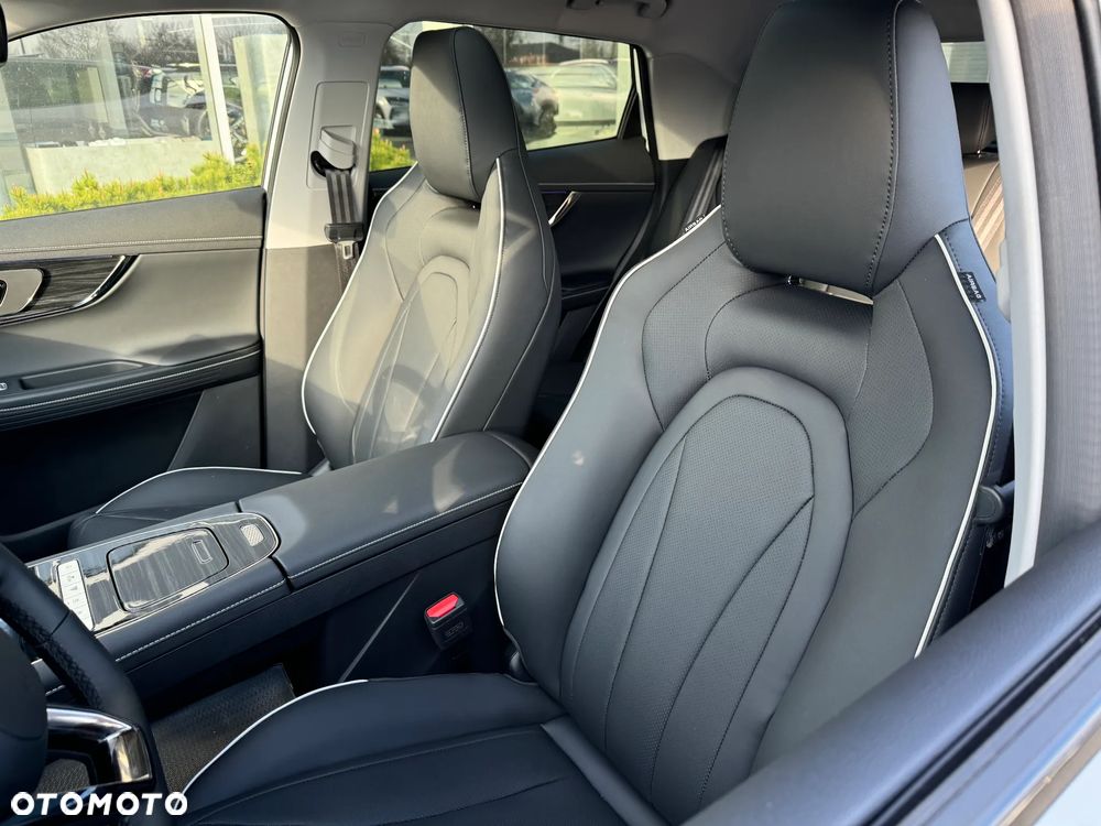 Omoda 5 1.5 T-GDI Hybrid Premium DHT - 12