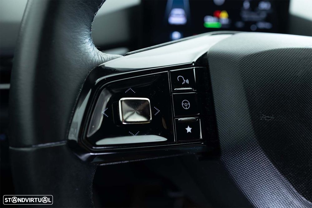 MG MG4 64 kWh Luxury - 23