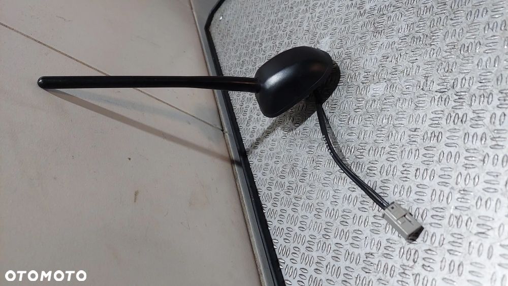 Antena dachowa Suzuki Sx4 S-Cross R 2017 - 2
