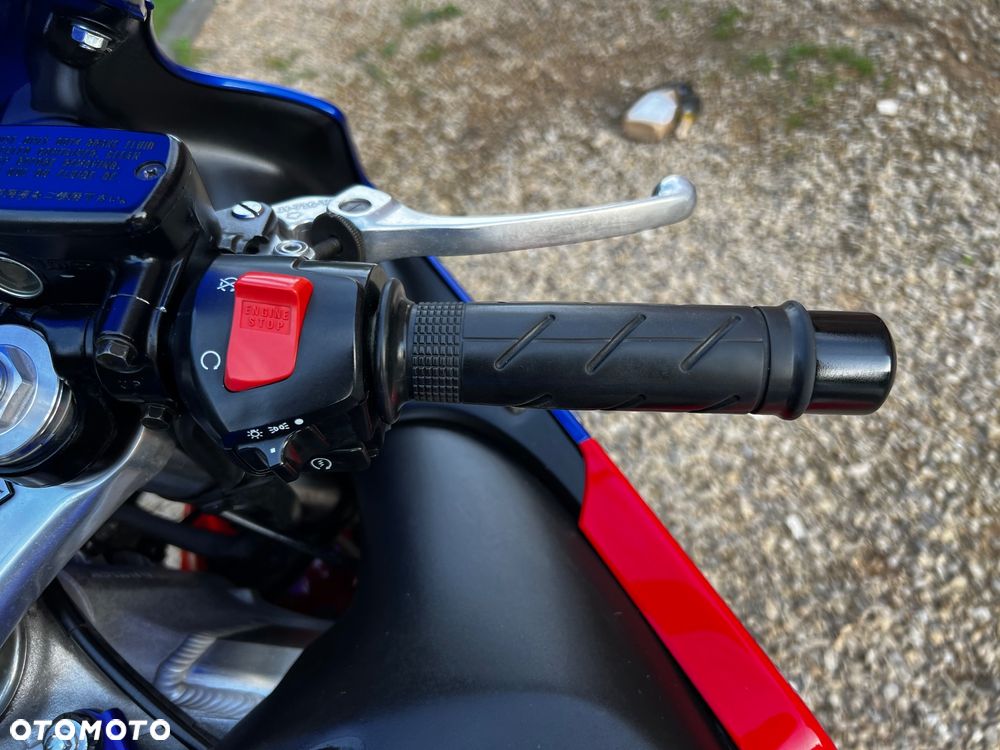 Honda CBR - 13