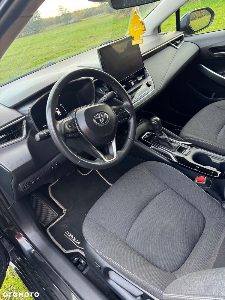 Toyota Corolla - 10