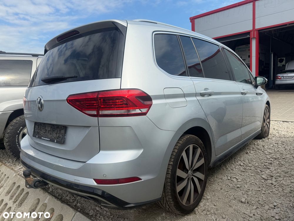 Volkswagen Touran 2.0 TDI SCR DSG Comfortline - 6