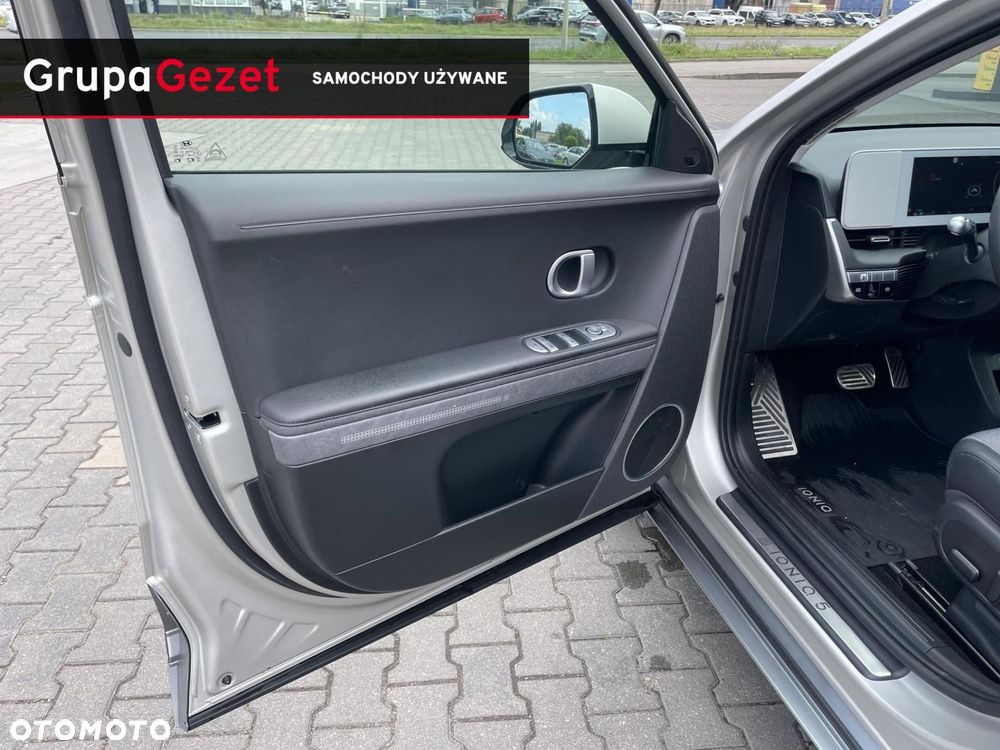 Hyundai IONIQ - 9